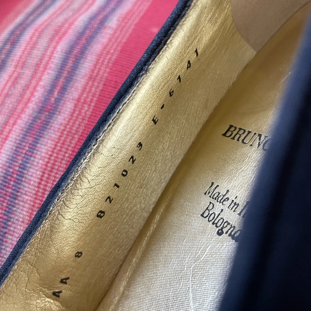 BRUNO MAGLI Made in Italy Square Toe Low Satin Pump in Midnight Navy 8 AA NWOB - Picture 5 of 7